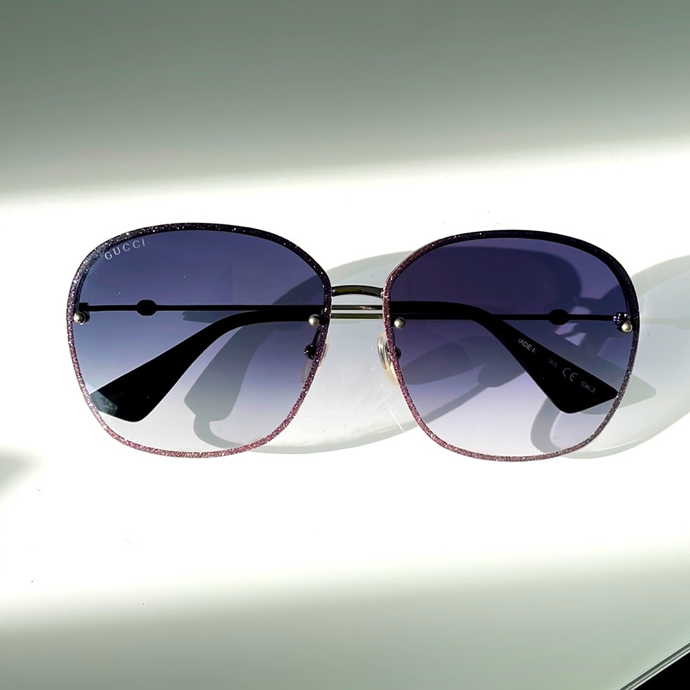 Gucci sunglasses style GG0228s 004. Excellent used like new condition. $118